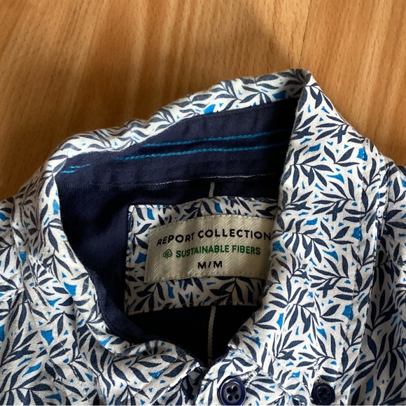 Report Collection Men’s Leaf Print Button-Up Shirt Size M - Picture 2 of 3